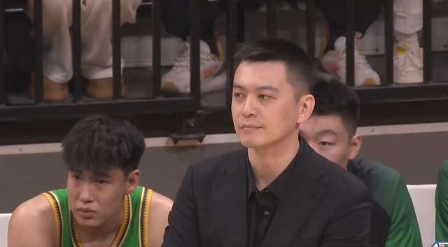 广厦广东并驾齐驱，豪门掉队，山东7连胜反超辽宁，黑马持续爆冷